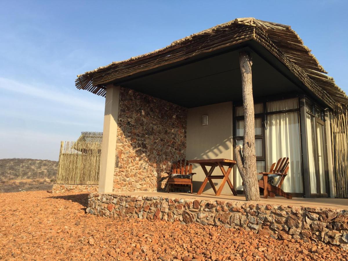 Okutala Etosha Lodge Outjo Bagian luar foto