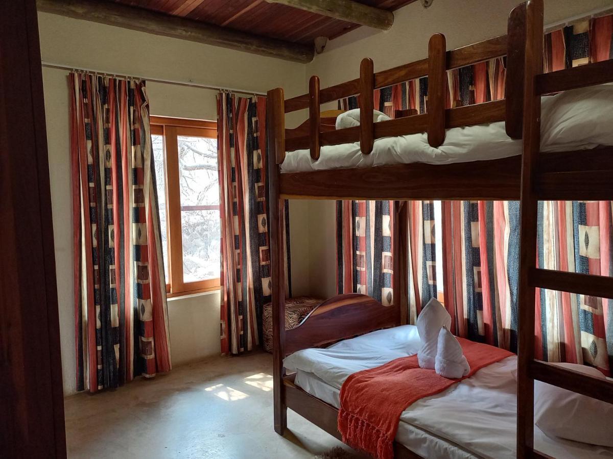 Okutala Etosha Lodge Outjo Bagian luar foto
